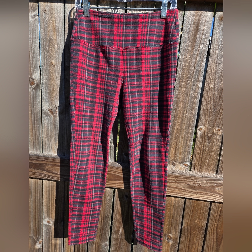 Suave Red and Black Plaid Leggings